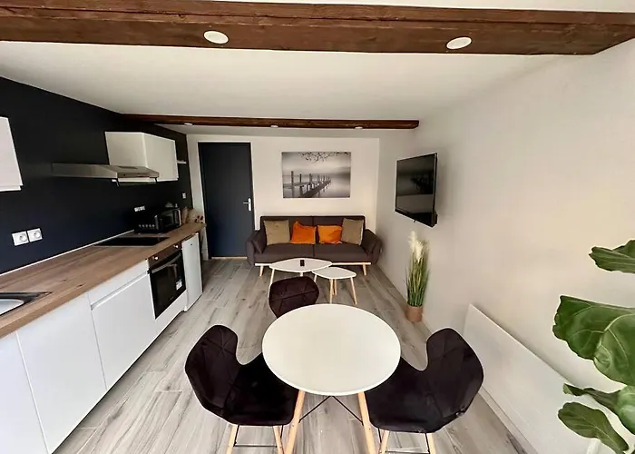 Confortable Centre De *